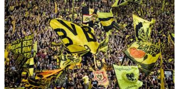 Borussia Dortmund schlägt Freiburg im Breisgau 4-0 zu Hause